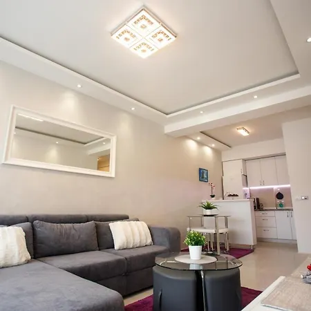 Niki Apartamento *
